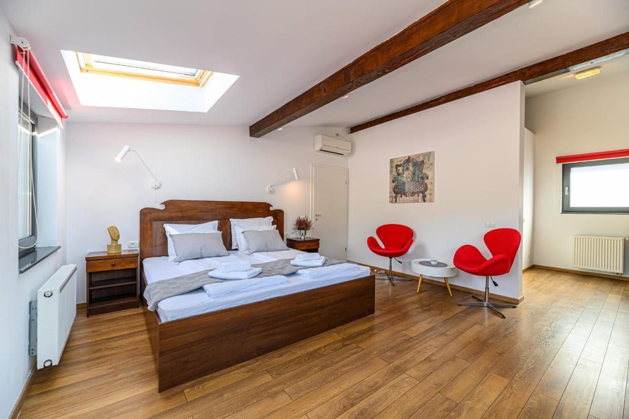Sun Villas Accommodation Brasov Bagian luar foto
