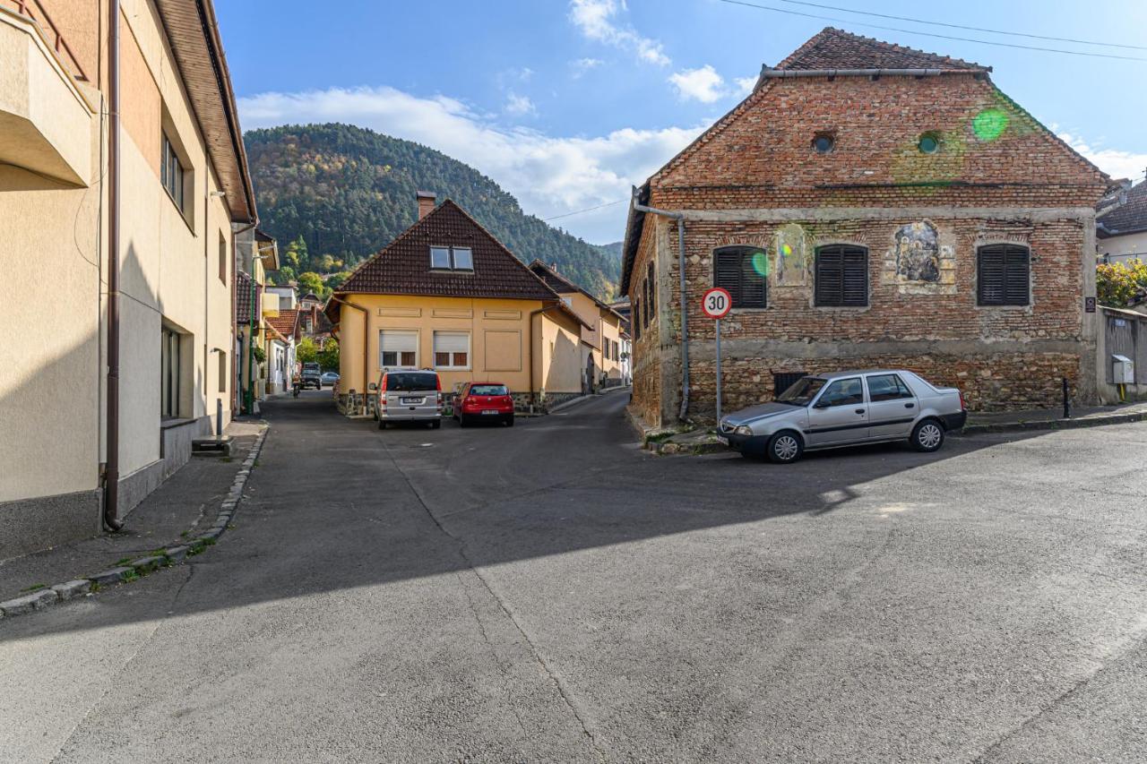 Sun Villas Accommodation Brasov Bagian luar foto