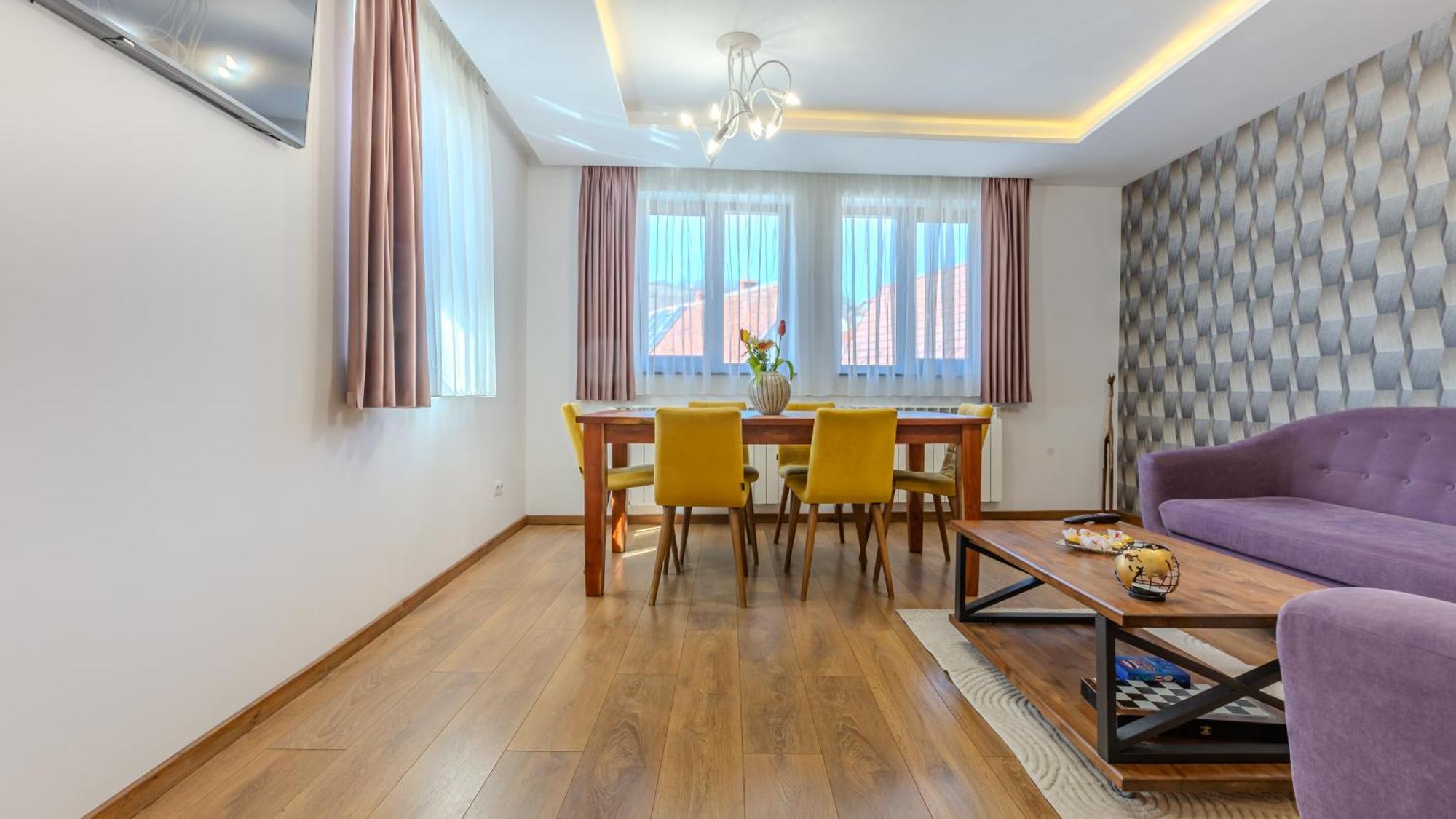 Sun Villas Accommodation Brasov Bagian luar foto