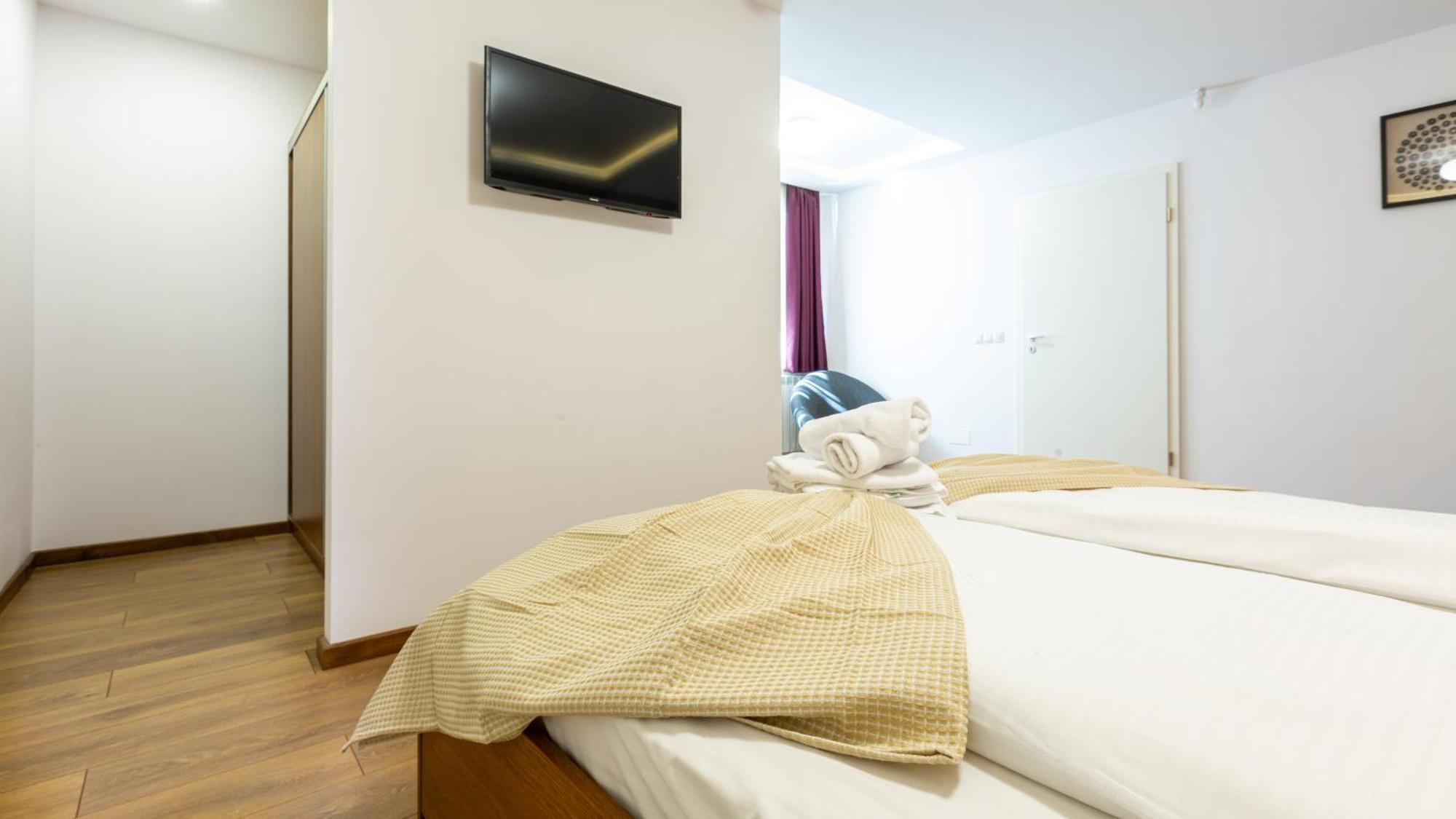 Sun Villas Accommodation Brasov Bagian luar foto